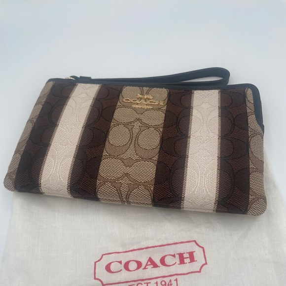 Coach Signature Jacquard with Stripes - Picture 1 of 6